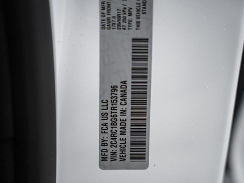 New 2026 Chrysler Pacifica Select image 37