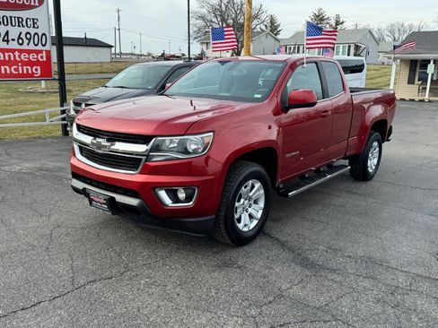 Used 2016 Chevrolet Colorado LT w/ LT Convenience Package image 2
