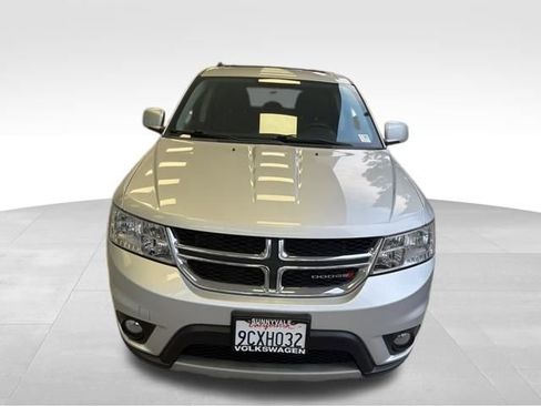 Used 2013 Dodge Journey SXT image 8