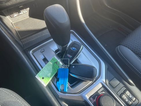 Used 2022 Subaru Forester Premium image 12