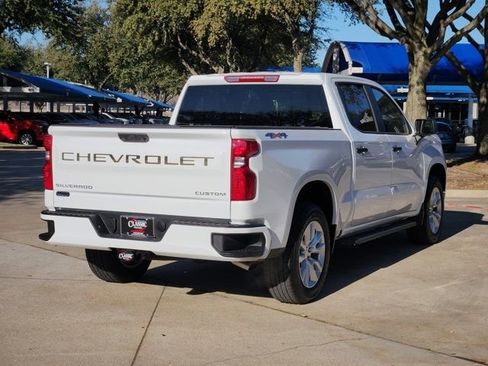 Used 2024 Chevrolet Silverado 1500 Custom image 15