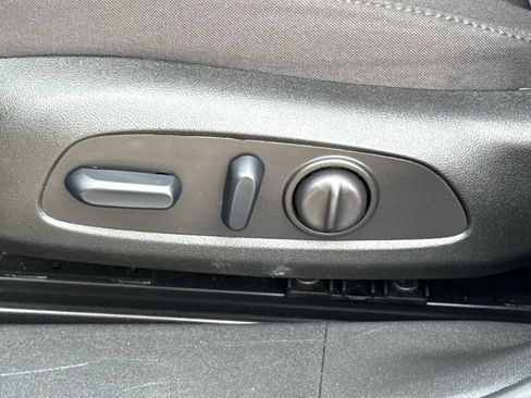 Used 2024 Chevrolet Malibu LT FWD image 19