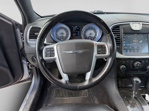 Used 2013 Chrysler 300 C AWD/4WD image 15