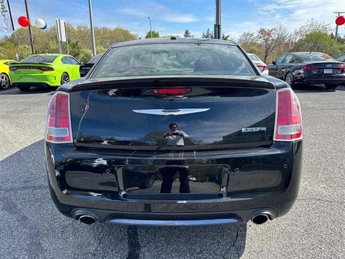 Used 2013 Chrysler 300 SRT8 w/ Harman Kardon Audio Group image 4