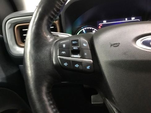 Used 2022 Ford Maverick Lariat w/ Lariat Luxury Package image 32