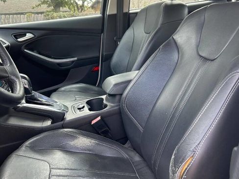 Used 2012 Ford Focus Titanium image 23