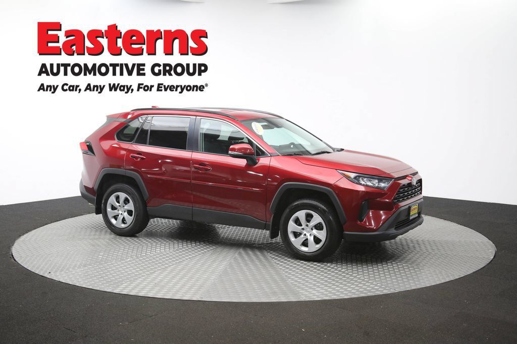 Used 2021 Toyota RAV4 LE AWD/4WD image 47