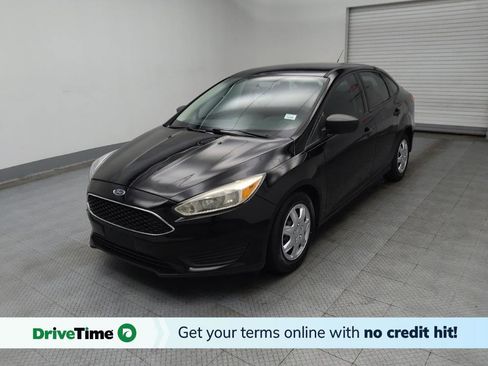 Used 2017 Ford Focus S image 1