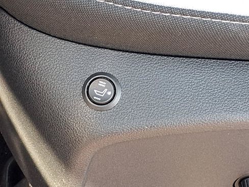 Used 2020 Ford Transit Connect XLT FWD image 5