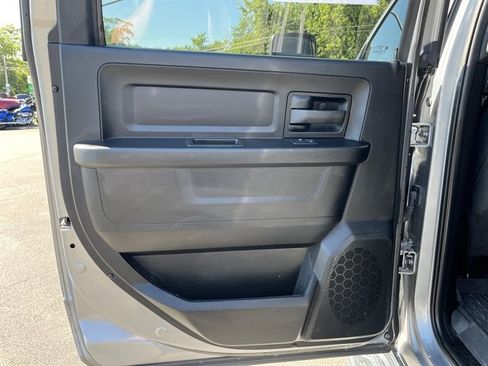 Used 2024 RAM 2500 Tradesman w/ Chrome Appearance Group AWD/4WD image 26
