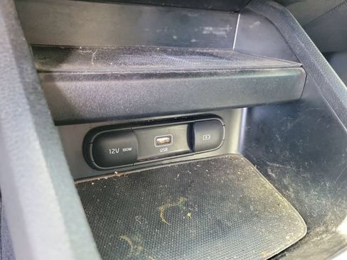 Used 2024 Kia Forte LXS w/ LXS Technology Package FWD image 30
