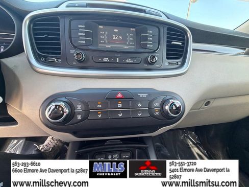 Used 2016 Kia Sorento AWD image 17