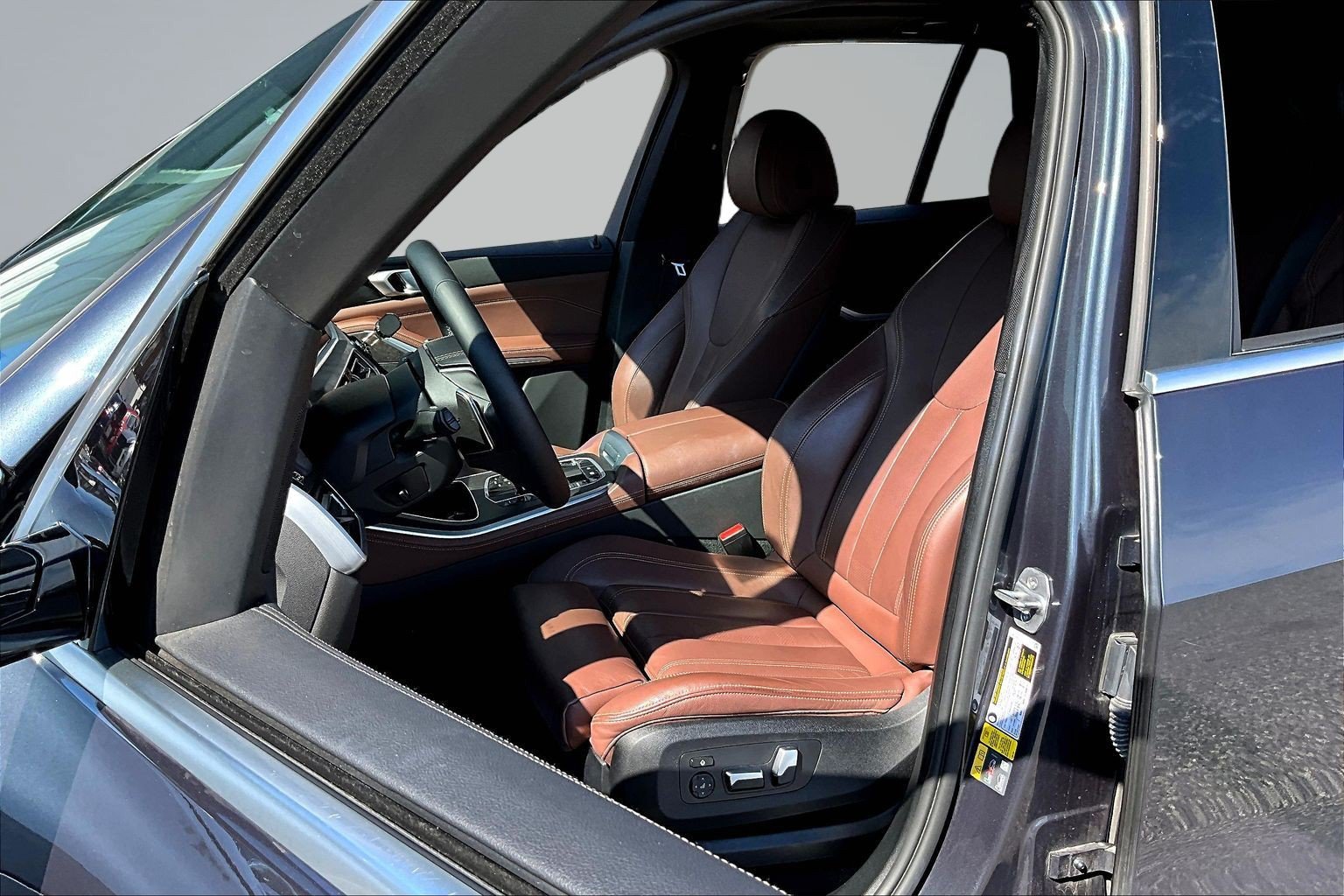 Used 2022 BMW X5 xDrive45e AWD/4WD image 22