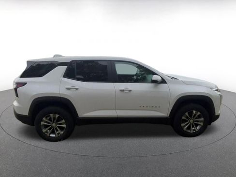 Used 2025 Chevrolet Equinox LT image 16