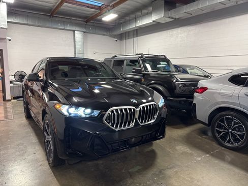 Used 2024 BMW X6 xDrive40i w/ Parking Assistance Package image 3
