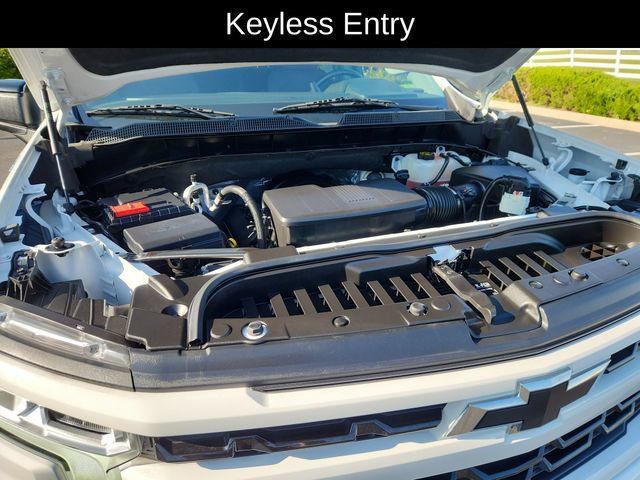 Used 2023 Chevrolet Silverado 1500 RST AWD/4WD image 15