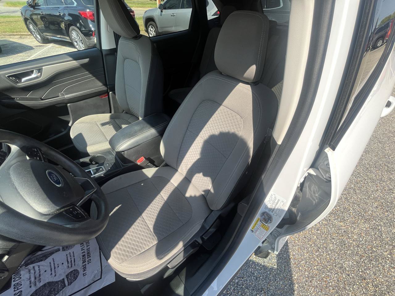 Used 2021 Ford Escape SE FWD image 31
