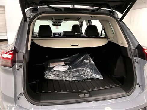 New 2026 Nissan Rogue SV w/ Rock Creek Premium Package AWD/4WD image 41
