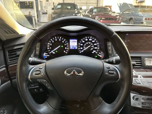 Used 2013 INFINITI M35 w/ Premium Pkg RWD image 20