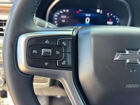 Used 2023 Chevrolet Tahoe Z71 w/ Luxury Package AWD/4WD image 29