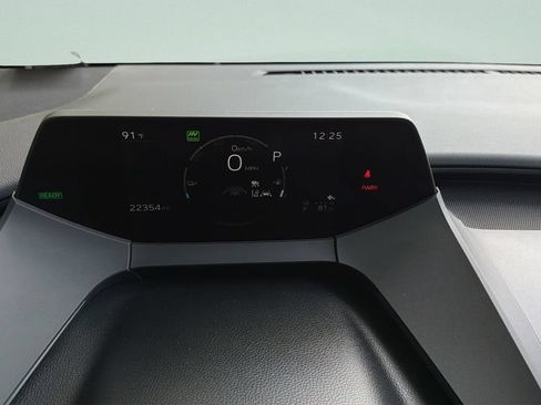 Used 2024 Toyota Prius Prime Premium FWD image 28