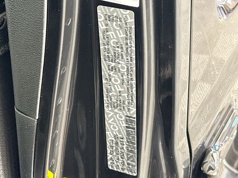 Used 2023 Jeep Wrangler Sahara image 12