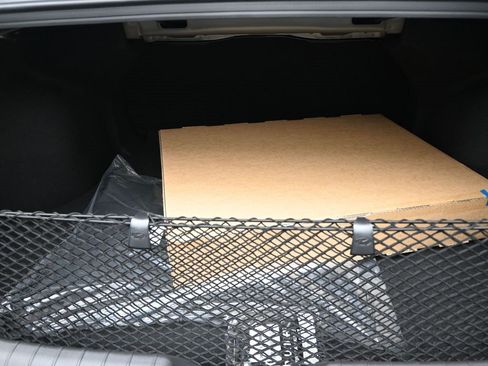 Used 2025 Hyundai Elantra Sport image 24