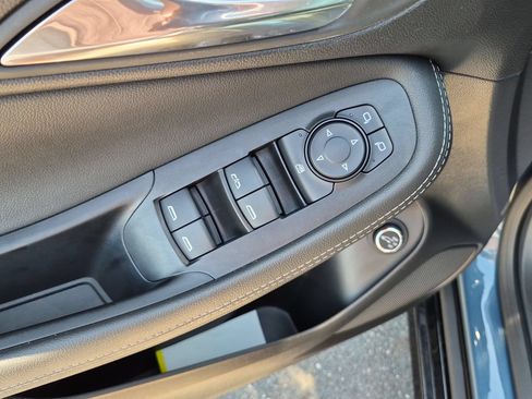 Certified 2024 Buick Encore GX Sport Touring AWD/4WD image 20