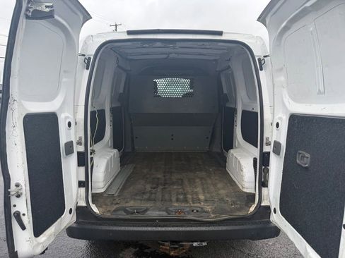 Used 2020 Nissan NV200 S FWD image 9