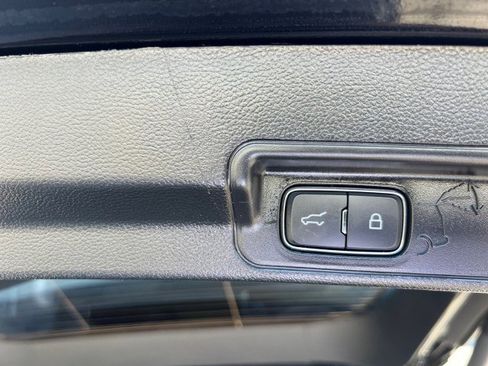 Certified 2022 Ford Explorer XLT w/ Equipment Group 202A image 25