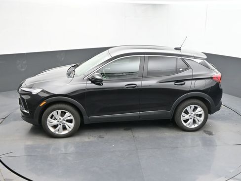 Used 2025 Buick Encore GX Preferred AWD/4WD image 18