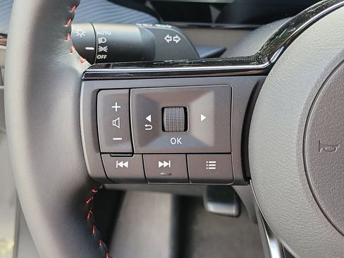 New 2025 Nissan Kicks SR image 29