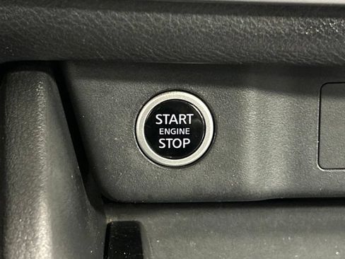 Used 2022 Nissan Rogue SV w/ SV Premium Package AWD/4WD image 28