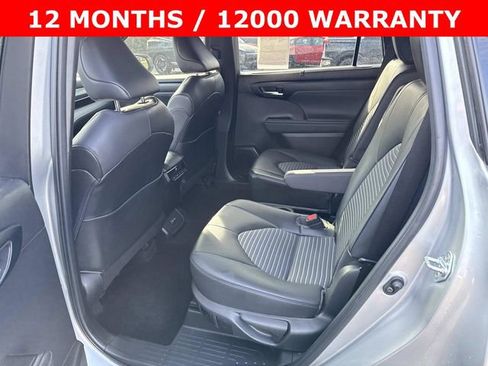 Used 2023 Toyota Highlander XSE image 17