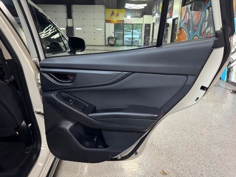 Used 2019 Subaru Crosstrek 2.0i Premium AWD/4WD image 16