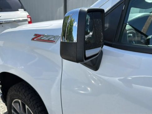 Used 2021 Chevrolet Silverado 1500 LT AWD/4WD image 4