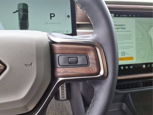 Used 2023 Rivian R1T Adventure AWD/4WD image 24
