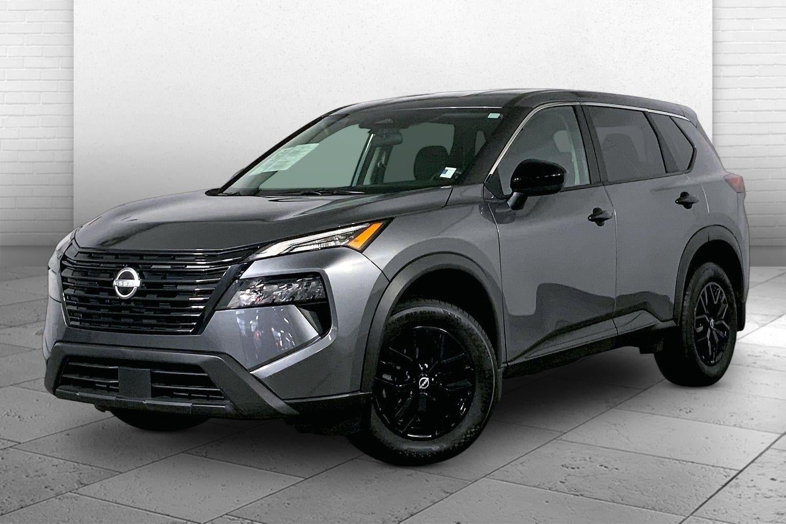 Used 2026 Nissan Rogue S AWD/4WD image 3