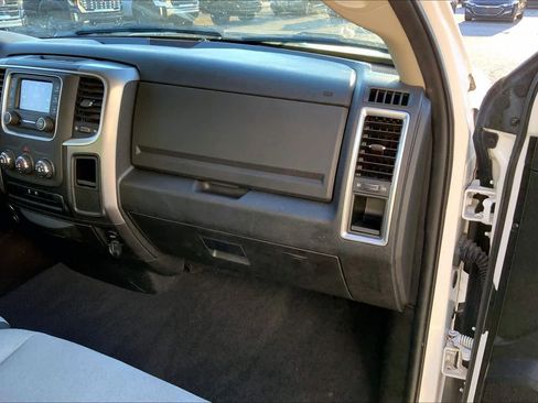 Used 2024 RAM 1500 Classic SLT image 18