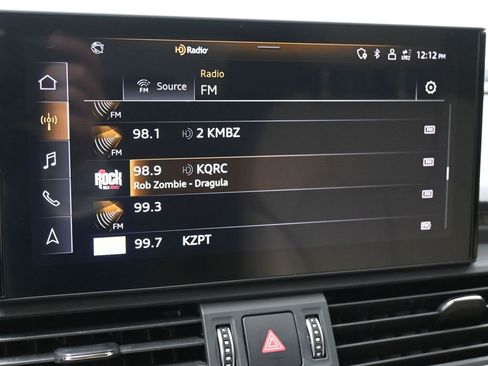 Used 2022 Audi Q5 2.0T Prestige w/ Prestige Package image 21