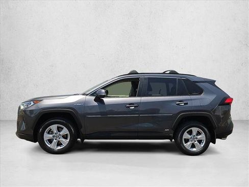 Used 2020 Toyota RAV4 XLE w/ Convenience Package AWD/4WD image 10