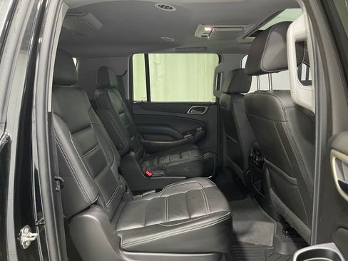 Used 2019 GMC Yukon XL Denali w/ Open Road Package image 32