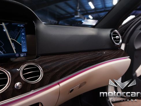 Used 2019 Mercedes-Benz E 450 4MATIC Sedan w/ Premium Package image 40