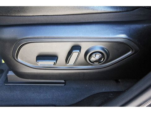 Used 2023 Jeep Grand Cherokee L Limited image 29