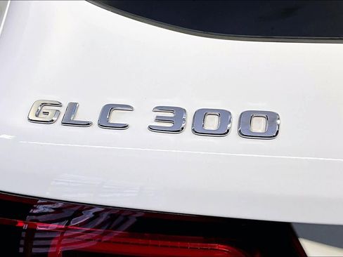 Used 2022 Mercedes-Benz GLC 300 4MATIC image 33