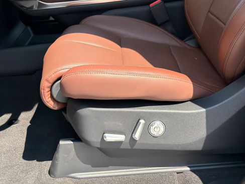 New 2027 Lincoln Navigator L Reserve AWD/4WD image 18