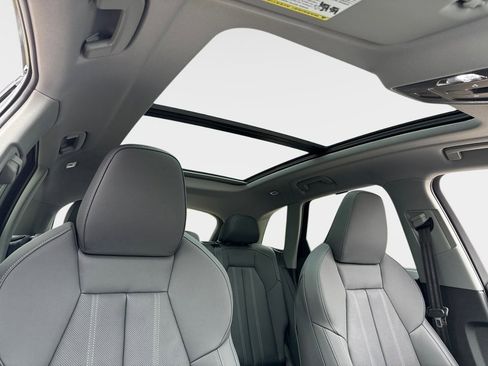 Certified 2025 Audi Q5 Premium Plus w/ Premium Plus image 11