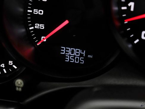 Used 2018 Porsche 911 Carrera 4S image 82