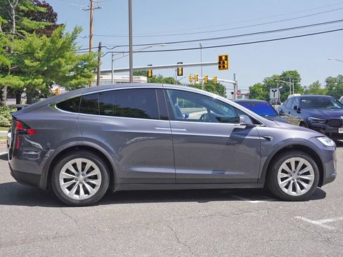 Used 2020 Tesla Model X Long Range AWD/4WD image 19