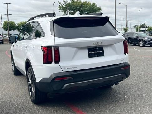 Certified 2023 Kia Sorento X-Line EX AWD/4WD image 11